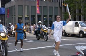 Lesley becomes the first Woman Sportscaster to Carry the Olympic Torch                                                                                                    